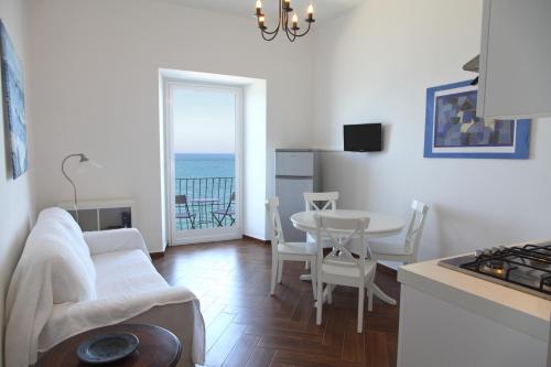 Balcone Giudecca — 4-Star Luxury Hotel in Cefalu, Italy