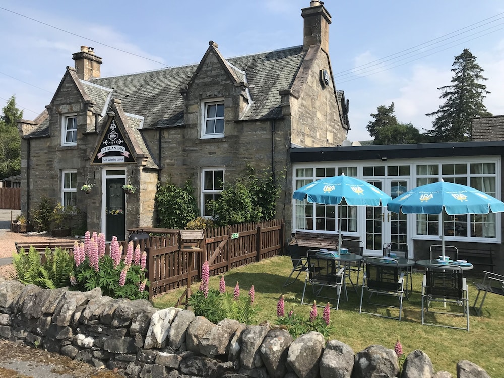 The Struan Inn Self Catering Lodge — 4-Star Luxury Hotel in Pitlochry, United Kingdom