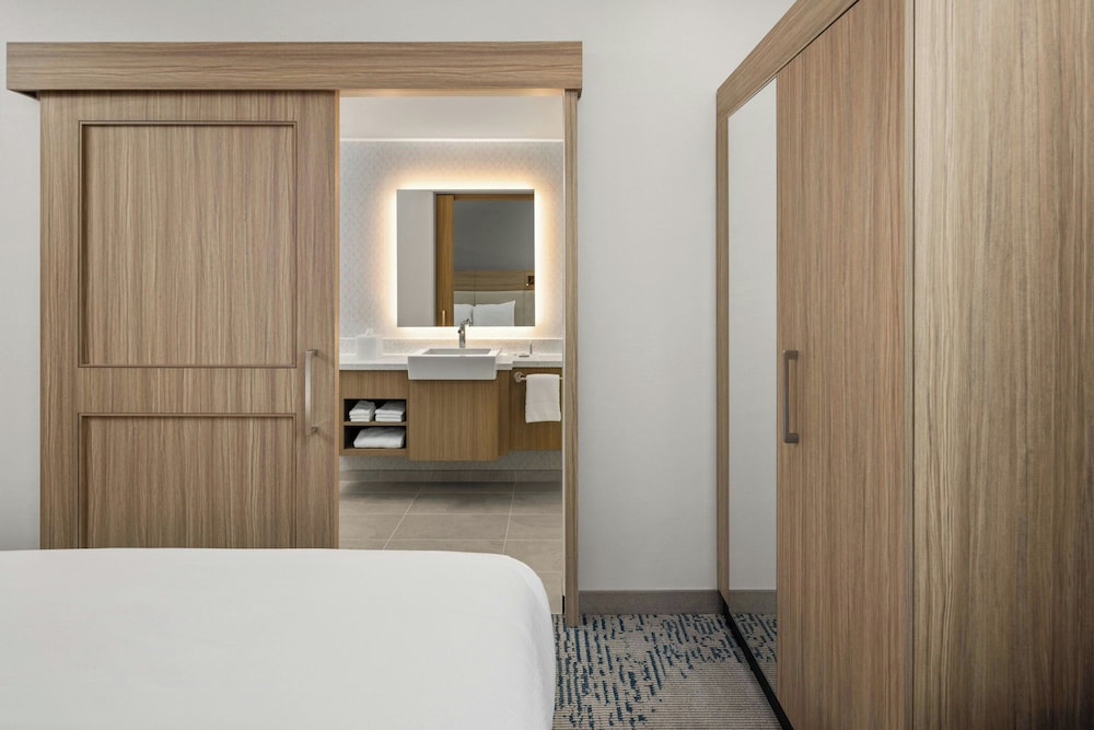 Springhill Suites BY Marriott Bettendorf - photo 14