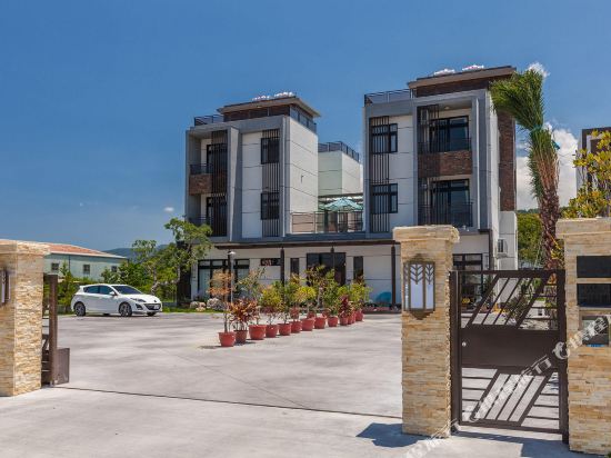 Royalhouse - carbon neutral hotel in Yilan