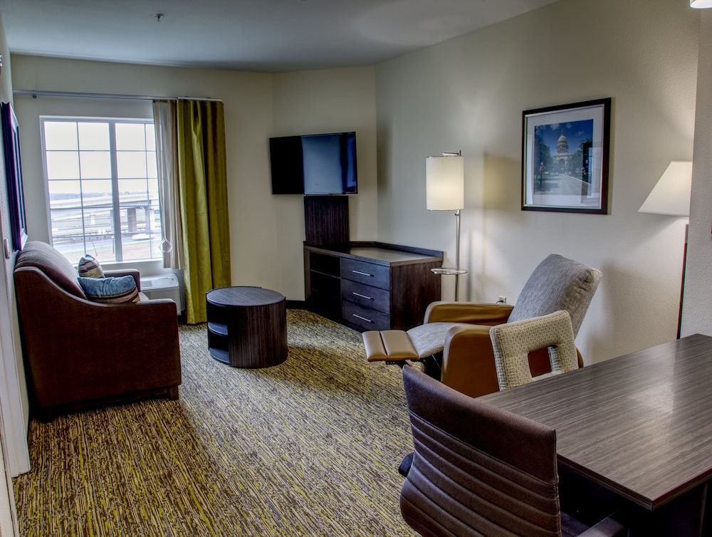 Candlewood Suites Austin North 290 & I 35 - photo 6