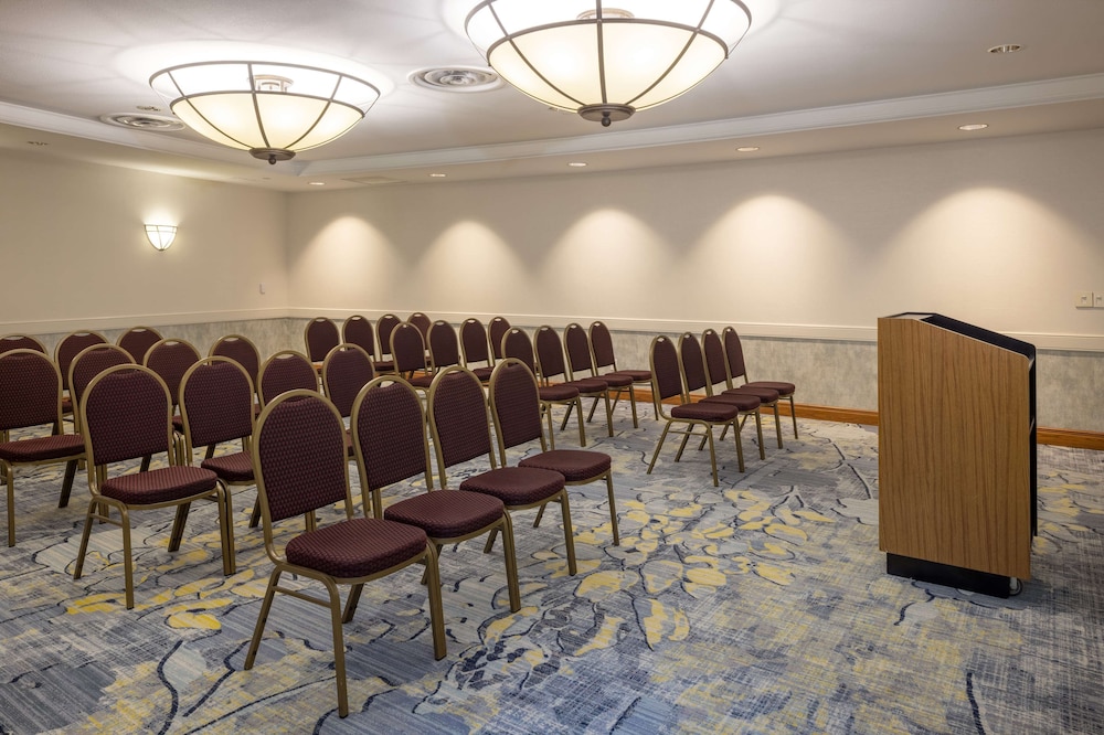 Hilton Austin Airport - photo 48