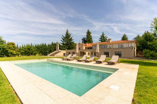 Casa da Raposeira Douro Valley — 4-Star Luxury Hotel in Armamar, Portugal