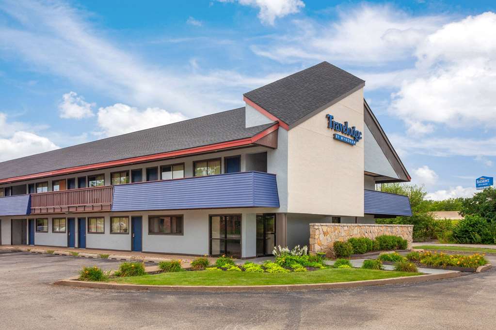 Travelodge by Wyndham Peoria - photo 5
