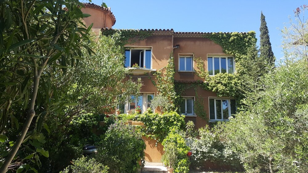 Villa Monticelli — 4-Star Luxury Hotel in Marseille, France