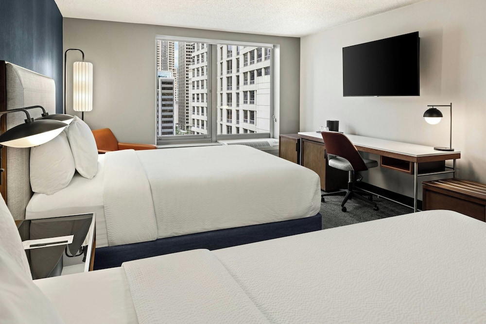 Courtyard by Marriott Chicago Downtown River North - photo 7