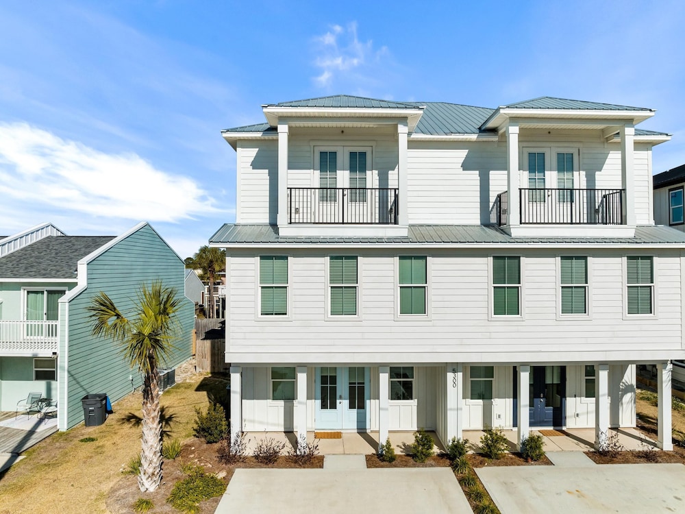 Coastal Haven C by Resort Collection in Panama City Beach, United States