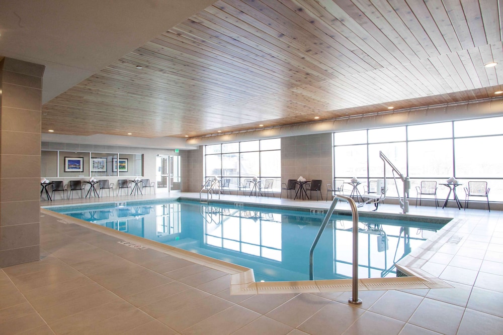 Hampton Inn & Suites Downtown St. Paul - photo 48