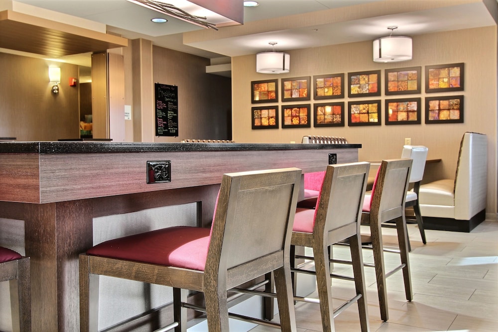 Holiday Inn Express Fargo West Acres by IHG - photo 49