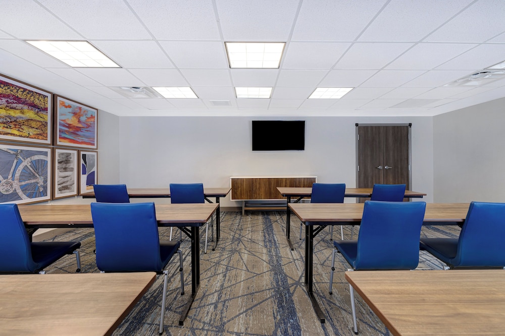 Holiday Inn Express & Suites Moab by IHG - photo 62