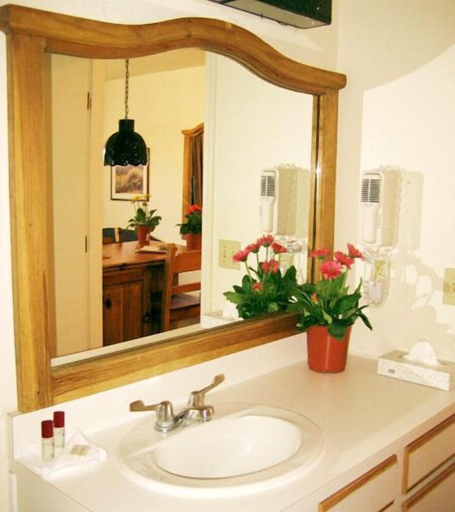 Santa Fe Suites - photo 28