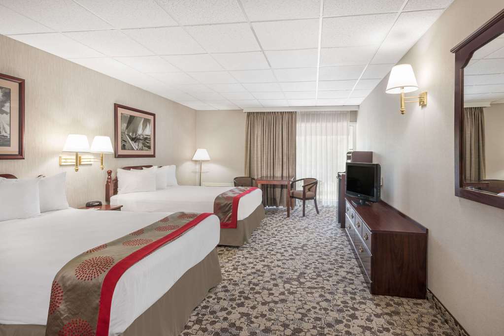Ramada Plaza by Wyndham Portland - photo 20