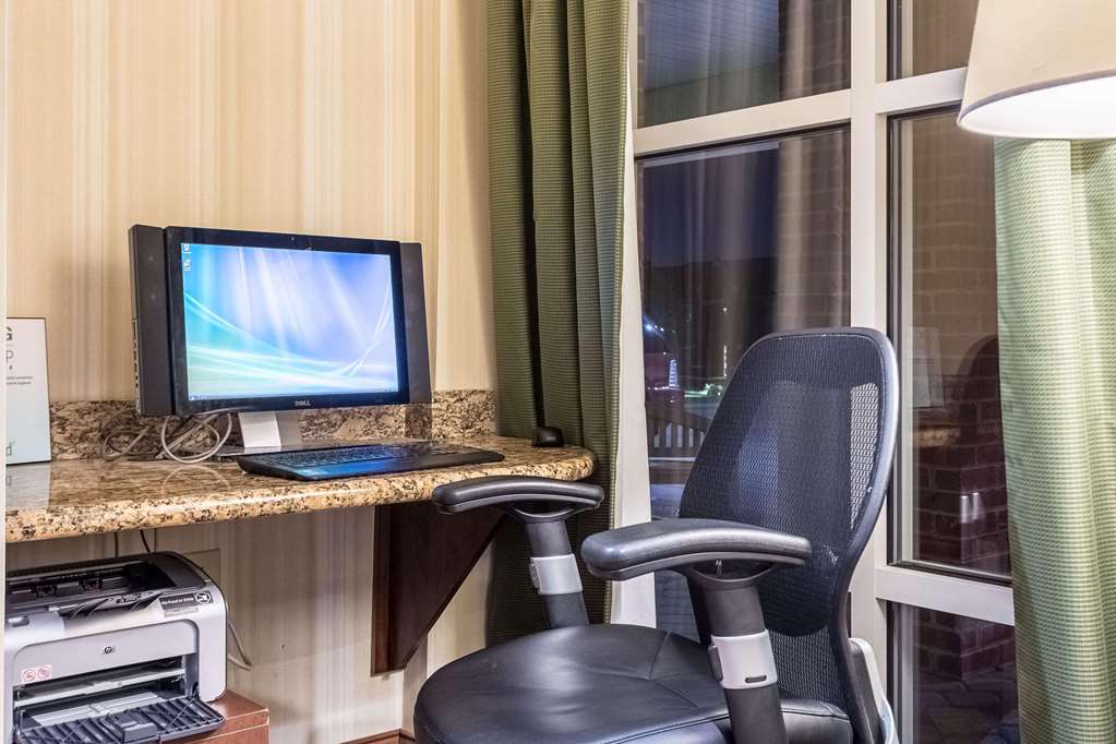 Country Inn & Suites by Radisson Knoxville at Cedar Bluff TN - photo 12
