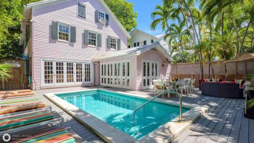 Star of the Seaport by Last Key Realty in Key West, United States