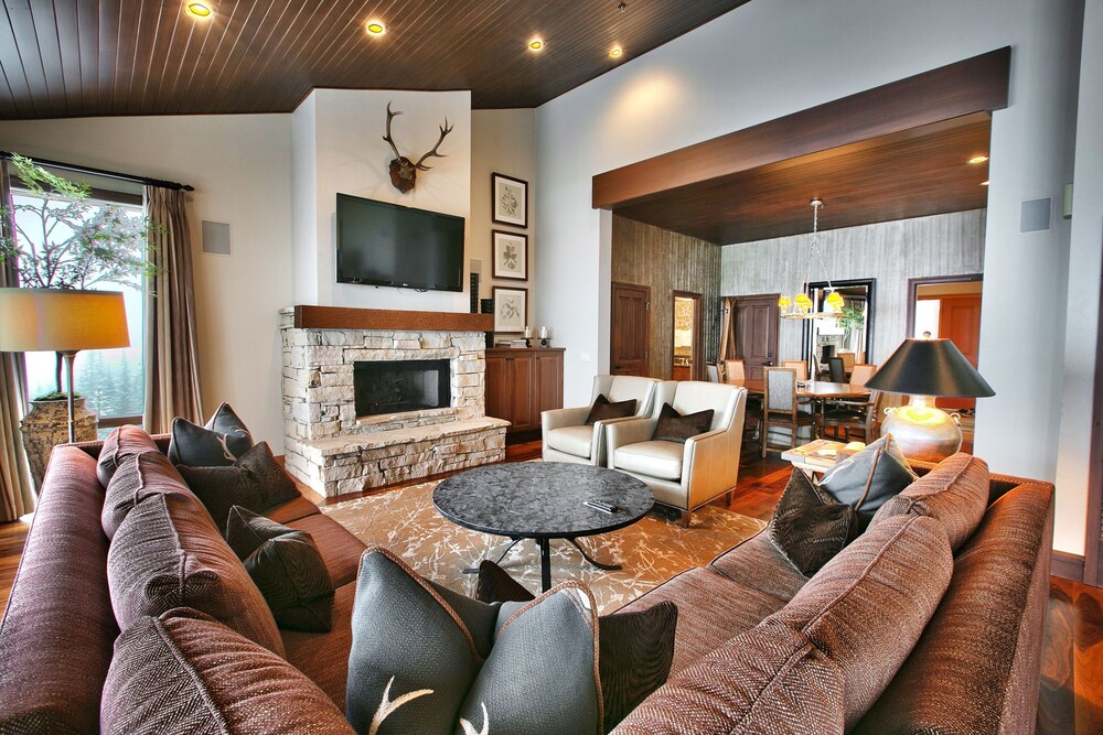 Premium Luxury Two Bedroom Suite with Mountain Views 2 Apartment Hotel by RedAwning - photo 8