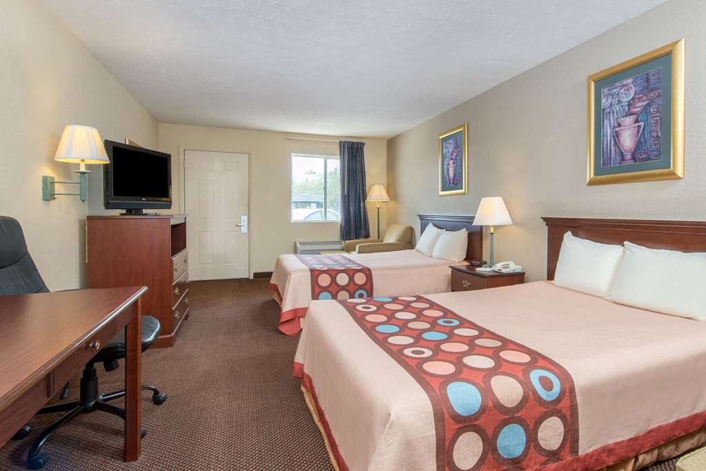 Super 8 by Wyndham Centerville Richmond - photo 5