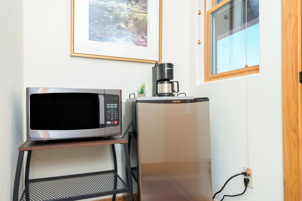 Bear Creek Lodge 309c 1 Bedroom Hotel Room by Alpine Lodging Telluride - photo 3