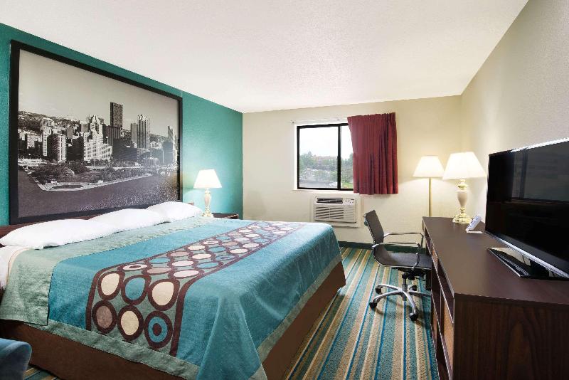 Super 8 by Wyndham Pittsburgh PA Airport University Area - photo 8