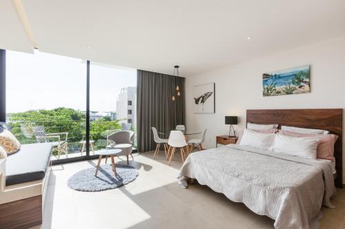 Riva Playasur 405 — 4-Star Luxury Hotel in Playa Del Carmen, Mexico
