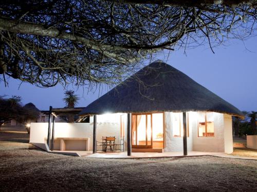 Zululand Safari Lodge — 4-Star Luxury Hotel in Hluhluwe, South Africa