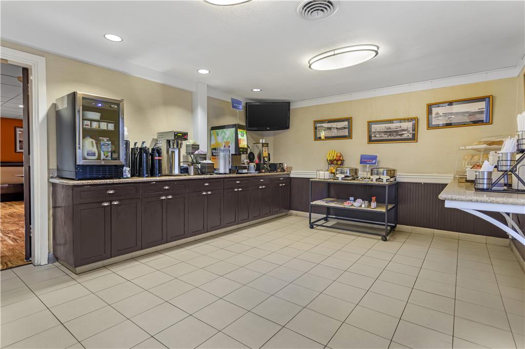 Best Western Petaluma Inn - photo 11