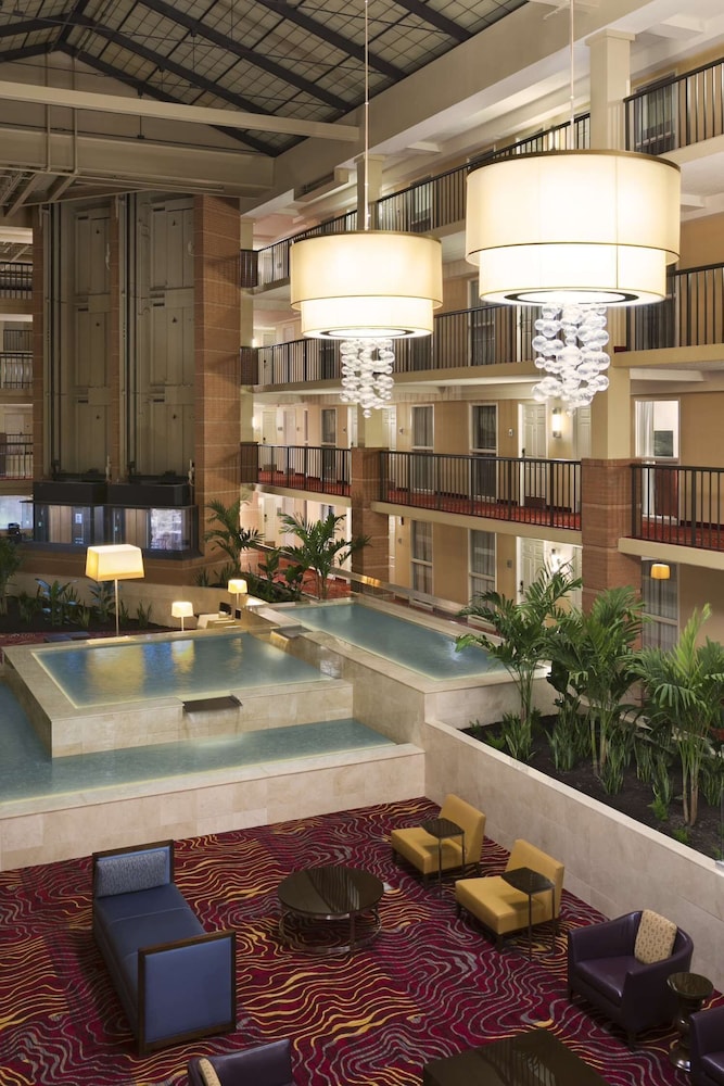 Embassy Suites by Hilton Cleveland Beachwood - photo 6