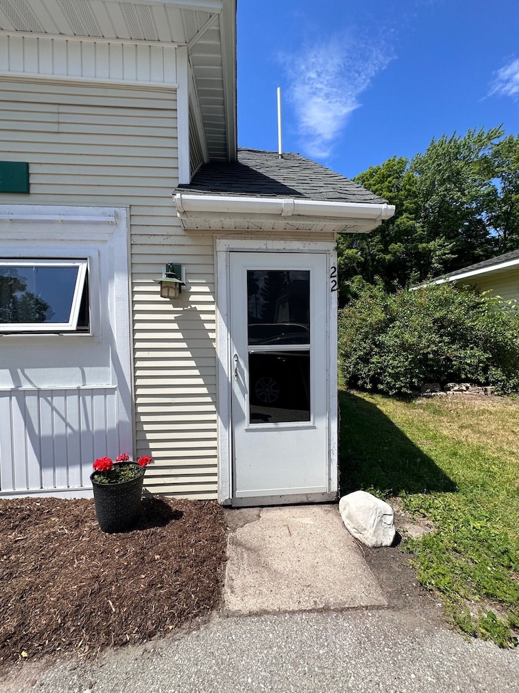 Maple Lane Empire - photo 26