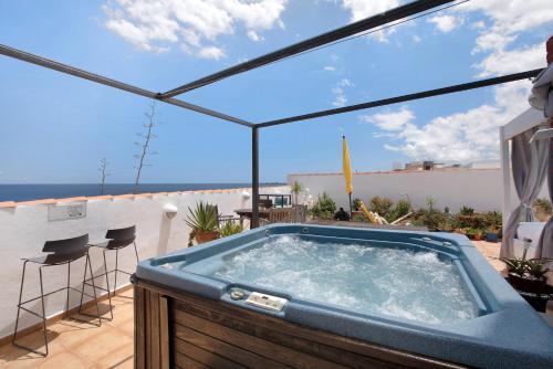 Casa Karma — 4-Star Luxury Hotel in Lomo De Arico, Spain