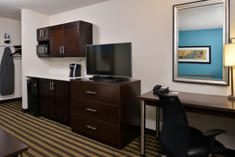 Holiday Inn Express Montgomery East I 85 by IHG - photo 4