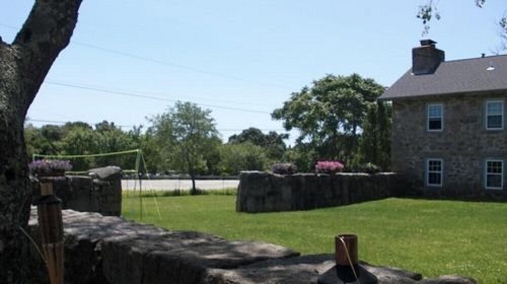 The Windswept Inn - photo 20