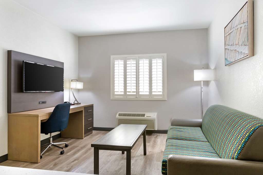 Best Western Plus Safford - photo 15