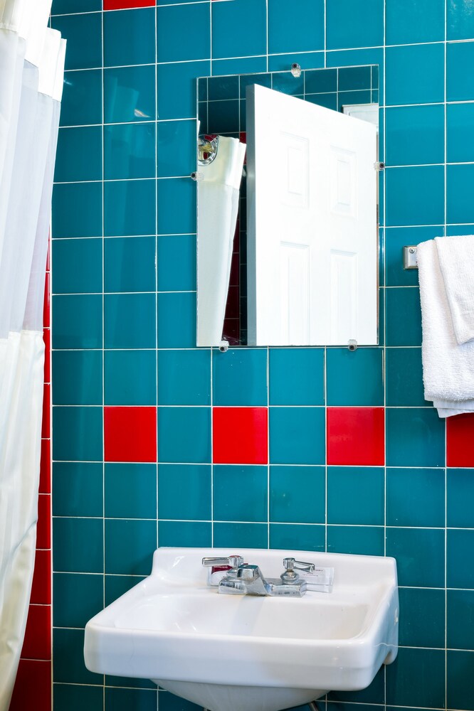 Merle Motel - photo 21