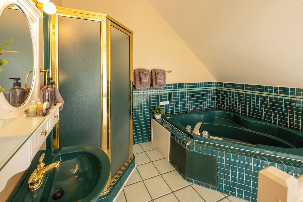 Seaside Oceanfront Inn - photo 152