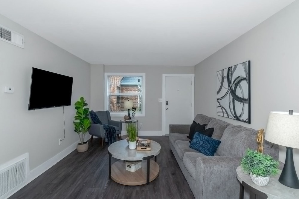 Buckhead 2BR Free Parking & Wi Fi — 4-Star Luxury Hotel in Atlanta, United States