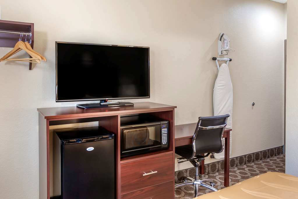 Quality Inn Overland Park Kansas City - photo 15