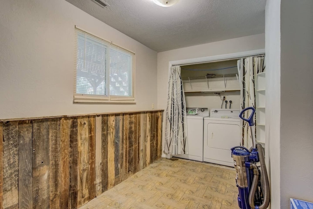 4BR Dog friendly Minutes to Garden of the Gods - photo 11