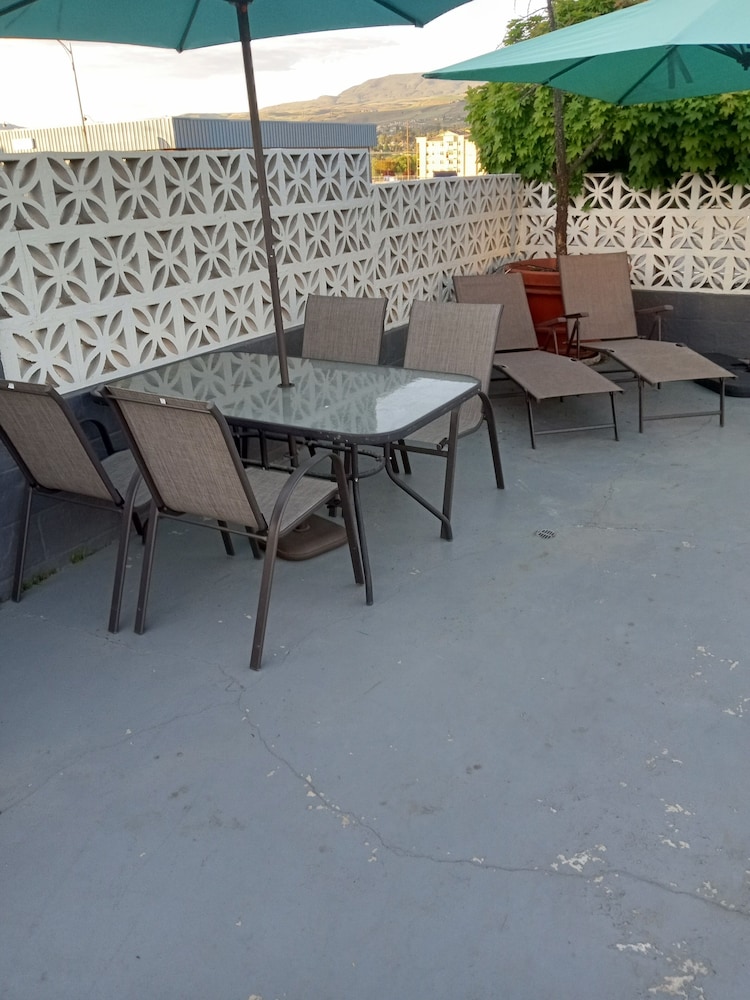 Downtown Inn - photo 31