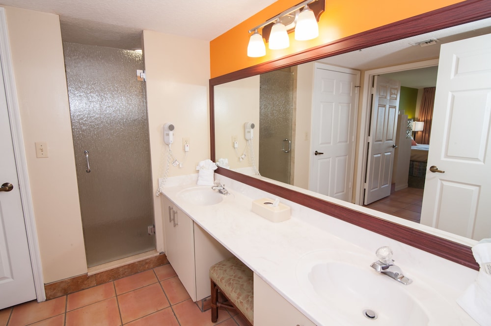 Vacation Village at Bonaventure Fort Lauderdale - photo 32