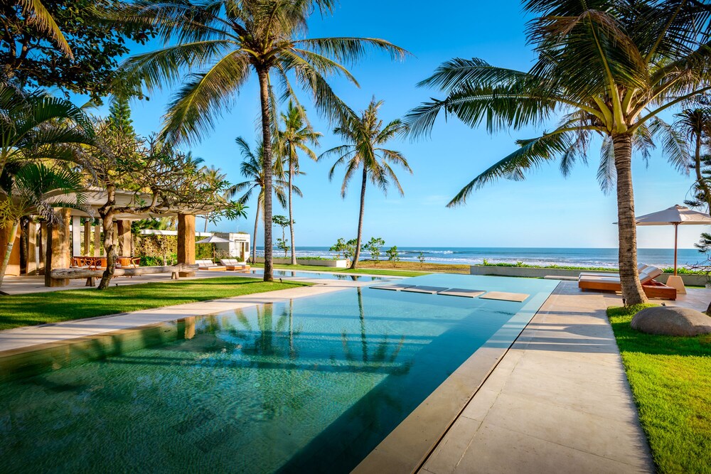 Villa Vedas — 4-Star Luxury Hotel in Tabanan, Indonesia