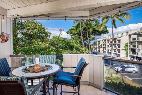 Kailua Bay Resort 4 206 Corner Oceanview Downtown Unit — Kailua Kona