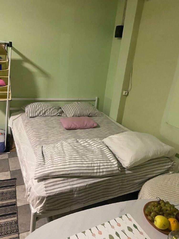 Vahe s family guests house — 4-Star Luxury Hotel in Yerevan, Armenia