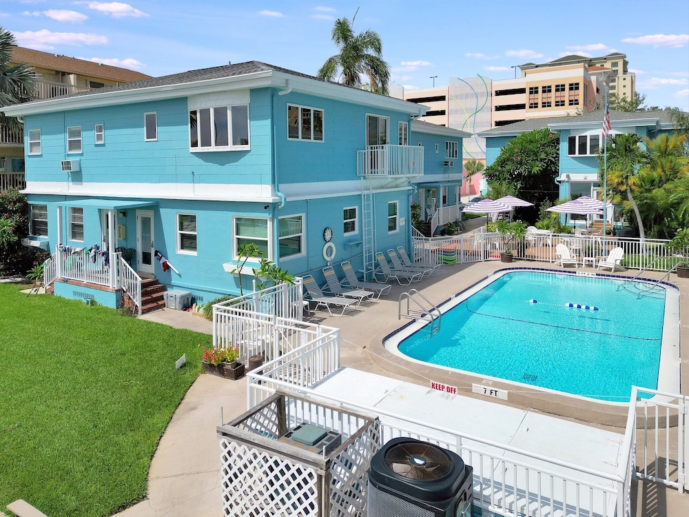 The Seashell Suites — hotel in Port Richey