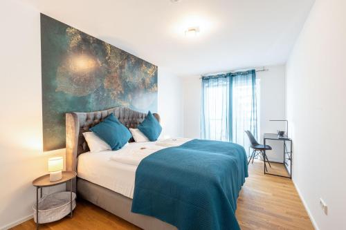 Lit Living: Luxus Box Spring Parking Terrace — 4-Star Luxury Hotel in Ludwigshafen Am Rhein, Germany