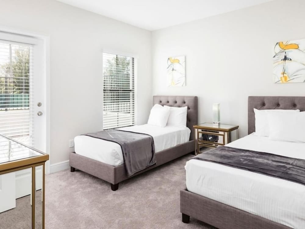 Cozy 2 Bed Town Home In Balmoral Resort 2sltth2 2 Bedroom Townhouse by RedAwning - photo 5