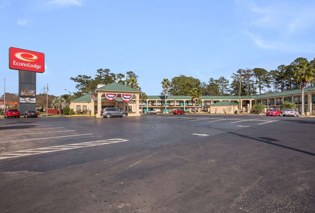Econo Lodge Inn & Suites Hardeeville I 95 - photo 9