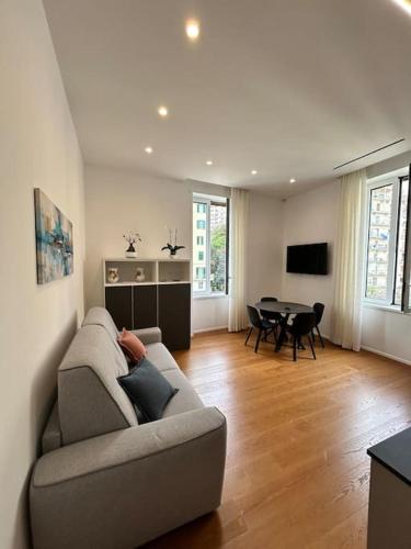 Loft Metro Mergellina Posizione strategica per visitare Napoli — 4-Star Luxury Hotel in Naples, Italy
