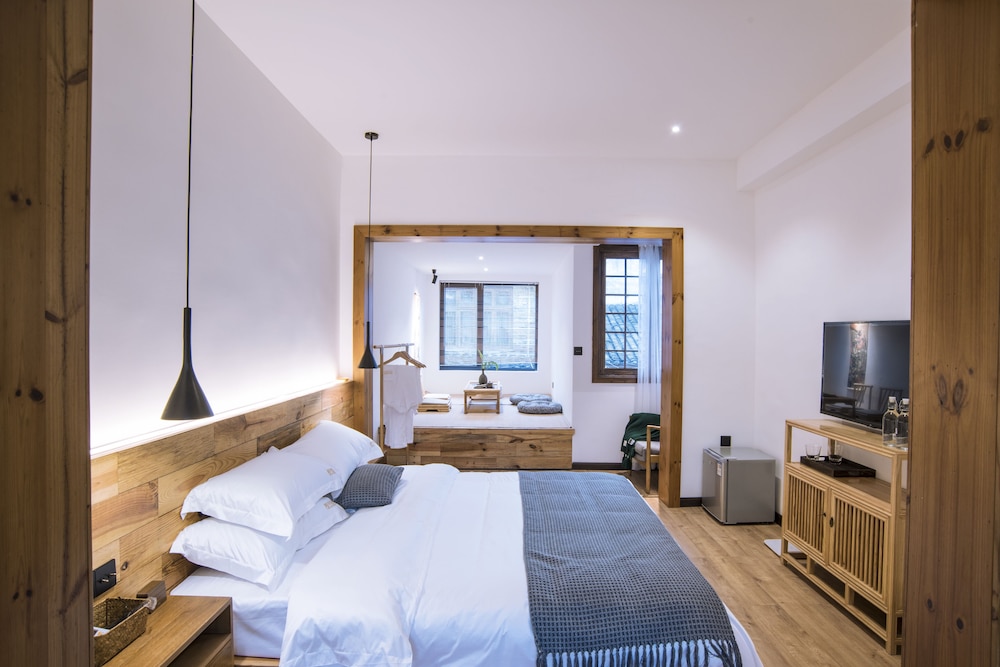 BaHaoBieYuan in Fenghuang, People's Republic of China