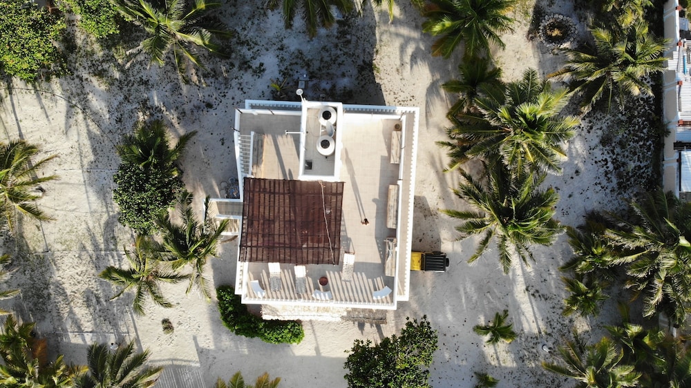 Caribbean Casa Blanca 12936838 — Chetumal
