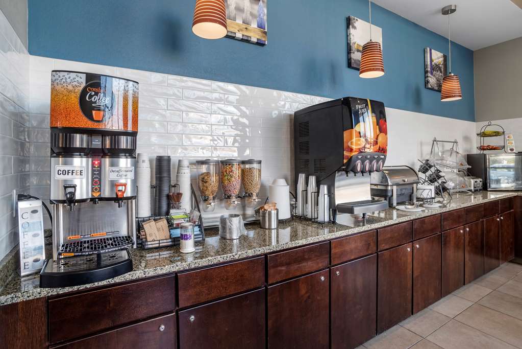 Best Western Plus Philadelphia Airport S. At Widener Univ. - photo 18