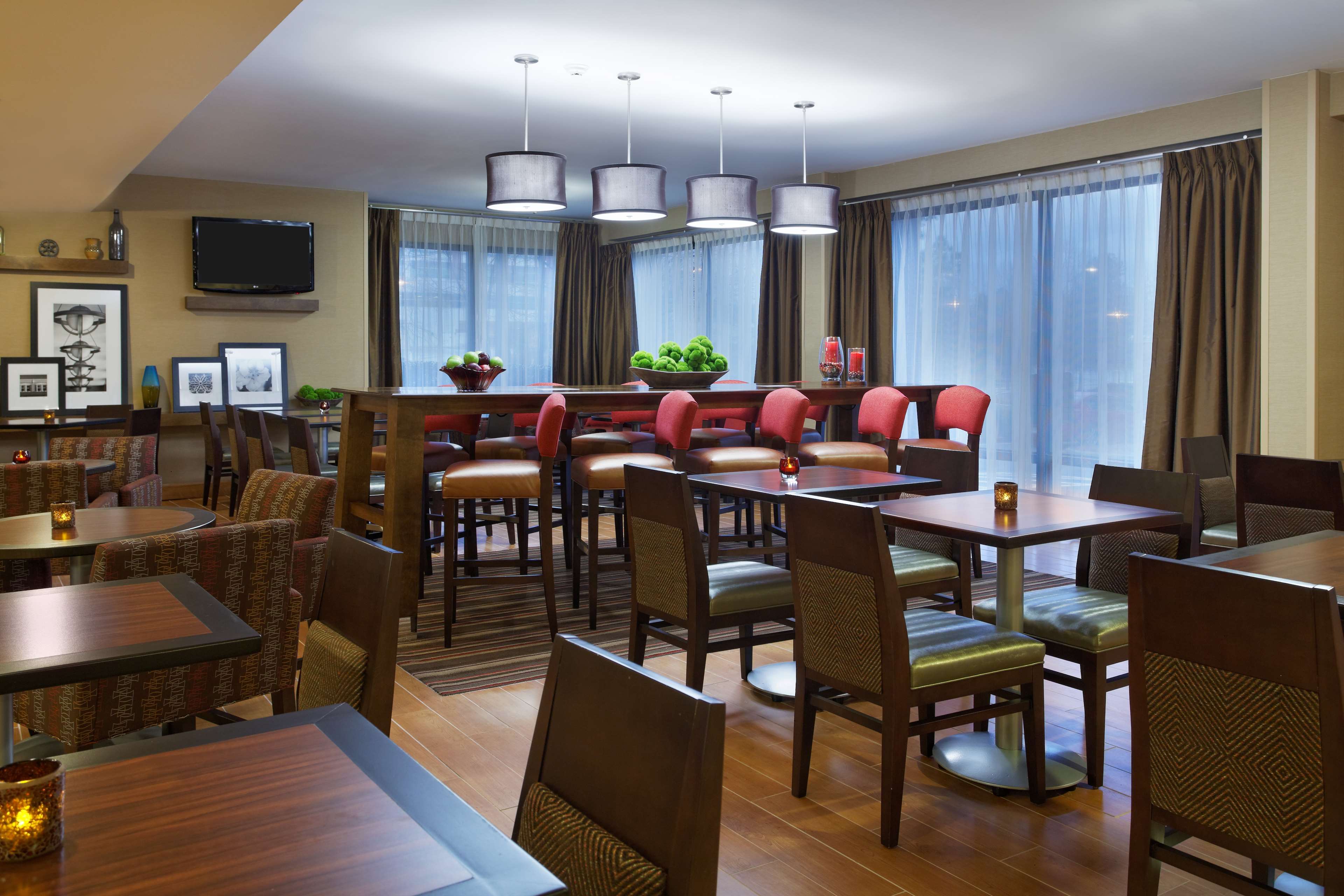 Hampton Inn Raleigh Cary - photo 6